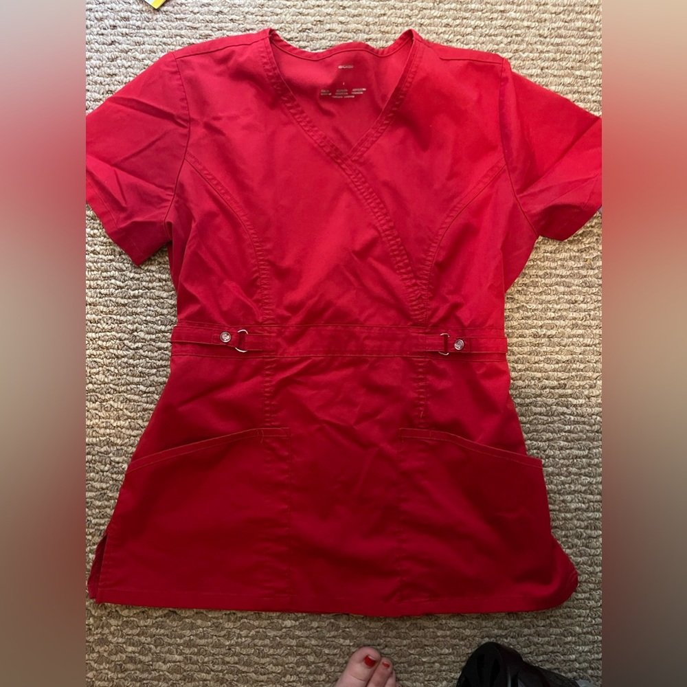 Scrub top